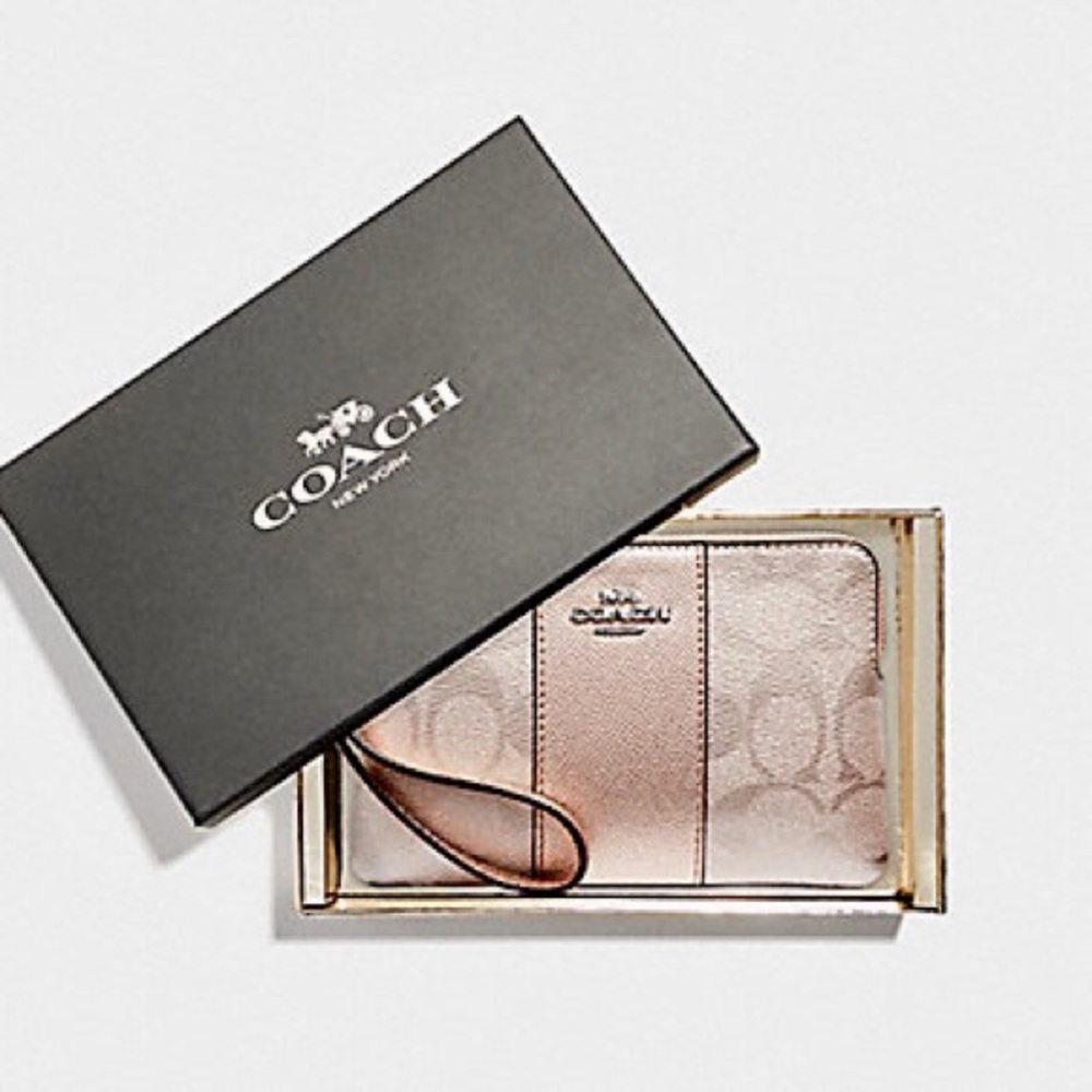 🎁🛍Coach women’s wallet